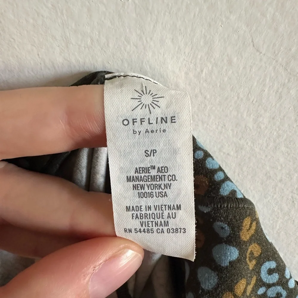 Aerie Offline Green/Blue Floral Mesh Side High Waisted Leggings size Small EUC - Picture 8 of 9